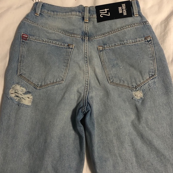 bdg high-wasted mom jeans - Picture 3 of 5